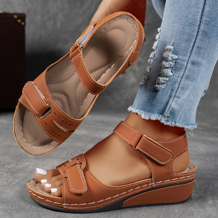 Célima | Stylish Orthopaedic Sandal