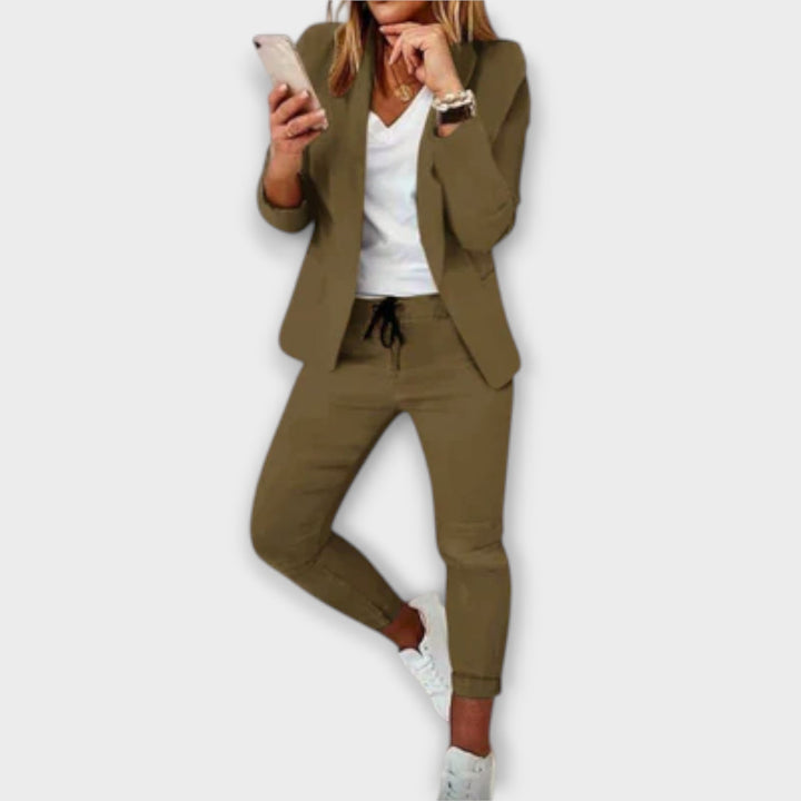 Annie | Elegant Blazer Set.